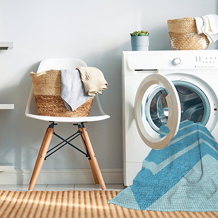 Machine Washable Transitional Blue Rug in a Washing Machine, wshpat1179lblu