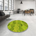 Round Patterned Green Rug in a Office, pat1182yw