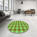 Round Patterned Emerald Green Rug in a Office, pat1184grn