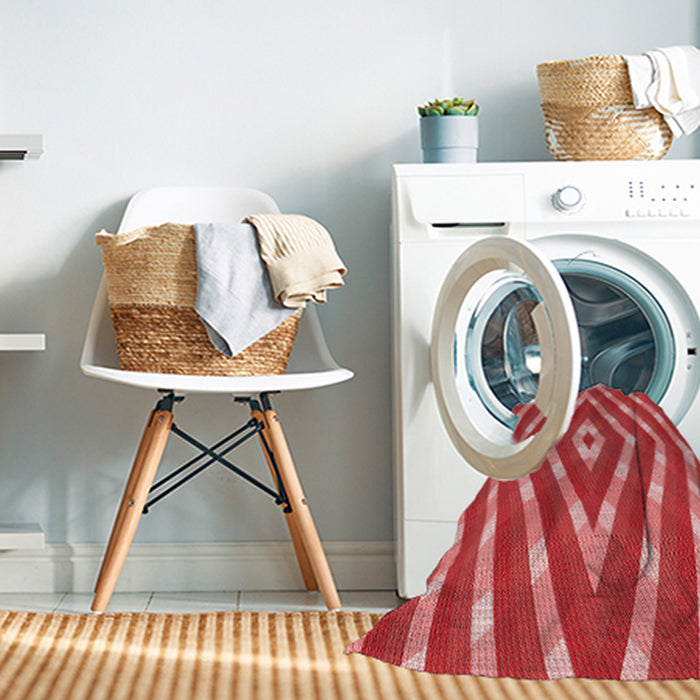 Machine Washable Transitional Red Rug in a Washing Machine, wshpat1186rd
