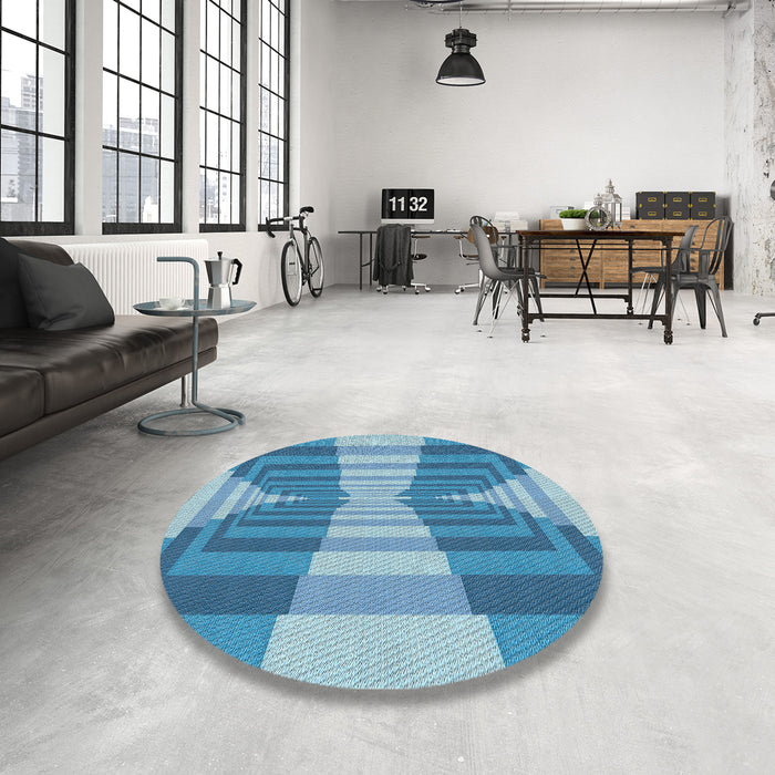 Round Machine Washable Transitional Diamond Blue Rug in a Office, wshpat1189
