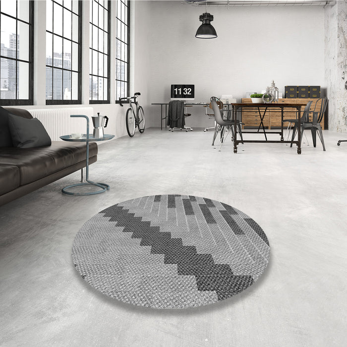 Round Patterned Ash Gray Rug in a Office, pat1195gry