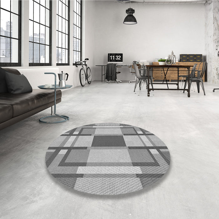 Round Patterned Cloud Gray Rug in a Office, pat1199gry