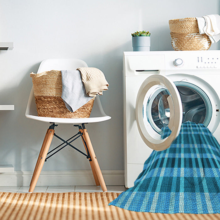 Machine Washable Transitional Bright Turquoise Blue Rug in a Washing Machine, wshpat1201lblu