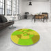 Round Patterned Green Rug in a Office, pat1204yw