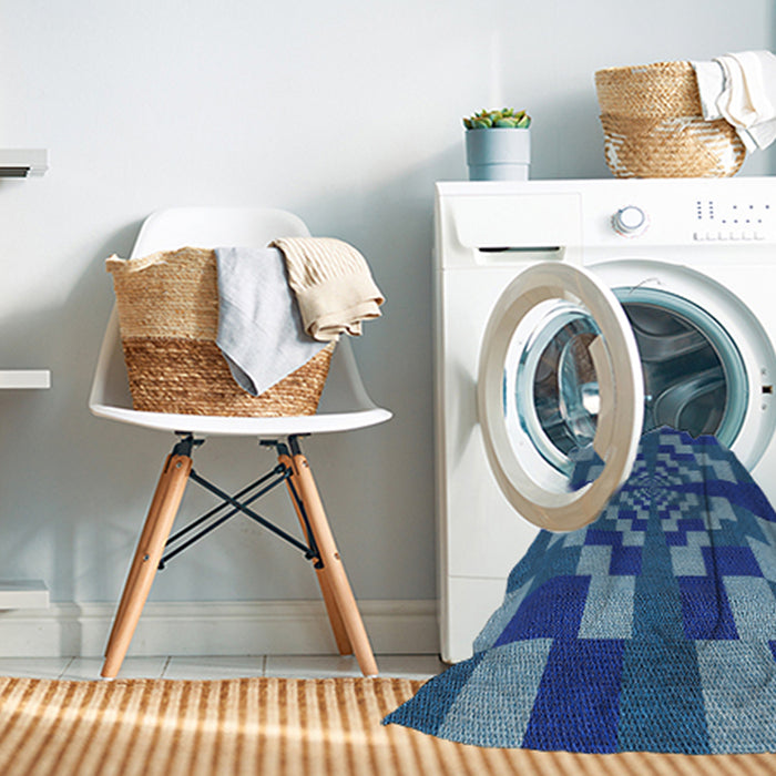 Machine Washable Transitional Blueberry Blue Rug in a Washing Machine, wshpat1205