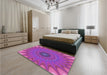 Patterned Magenta Pink Rug in a Bedroom, pat121pur