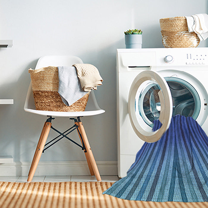 Machine Washable Transitional Blueberry Blue Rug in a Washing Machine, wshpat1210