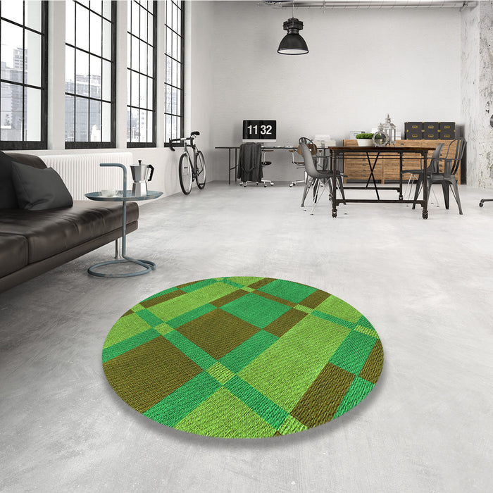 Round Patterned Seaweed Green Rug in a Office, pat1211grn