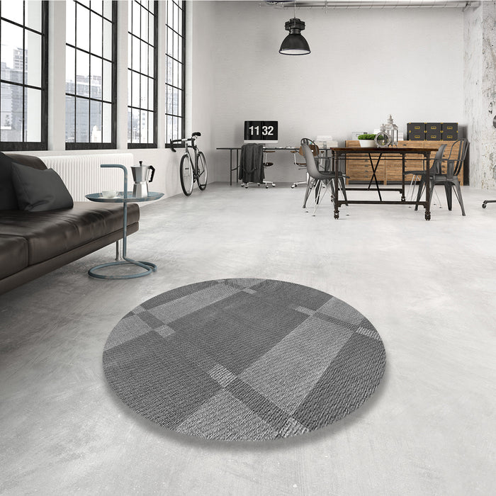 Round Patterned Gray Rug in a Office, pat1211gry