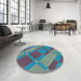 Round Patterned Macaw Blue Green Rug in a Office, pat1211lblu