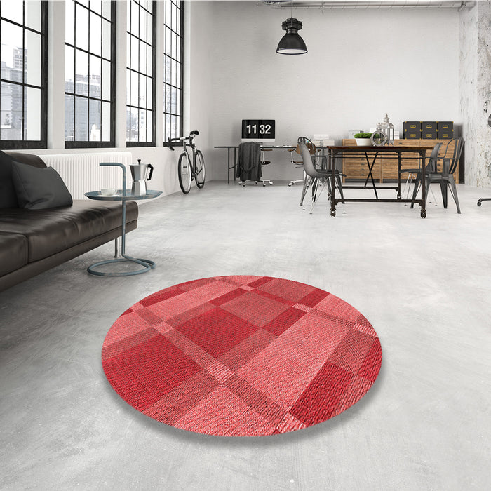 Round Patterned Red Rug in a Office, pat1211rd