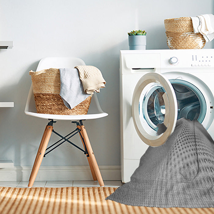 Machine Washable Transitional Ash Gray Rug in a Washing Machine, wshpat1223gry