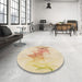 Round Patterned Golden Blonde Gold Rug in a Office, pat123brn