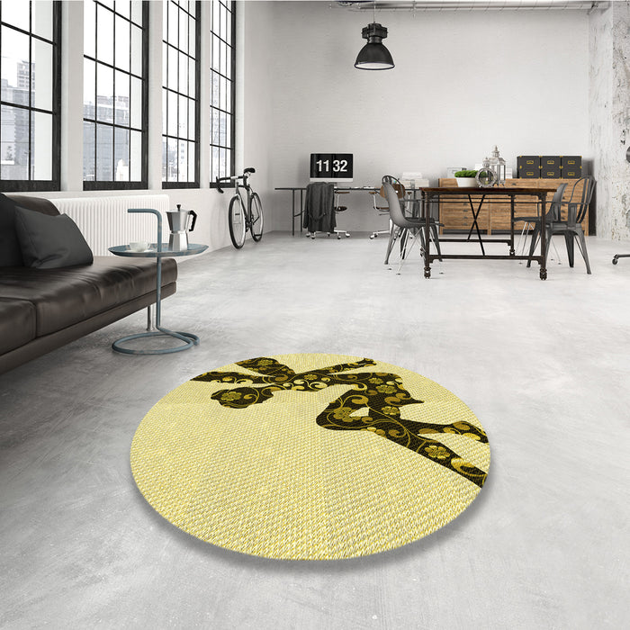 Round Patterned Mustard Yellow Rug in a Office, pat1232yw