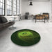 Round Patterned Black Rug in a Office, pat1237grn