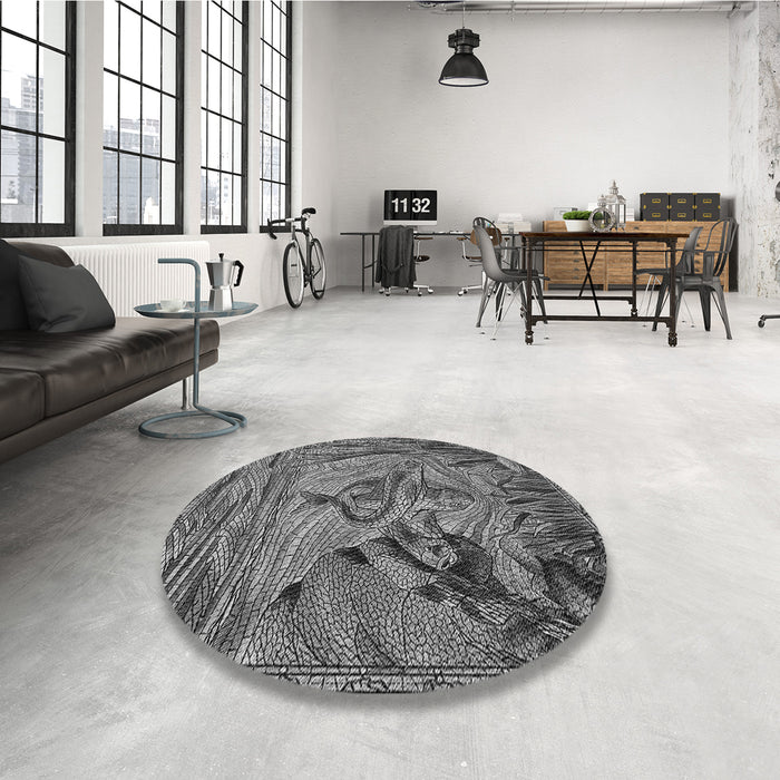 Round Patterned Dark Gray Rug in a Office, pat1239gry
