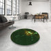 Round Patterned Black Rug in a Office, pat1242grn