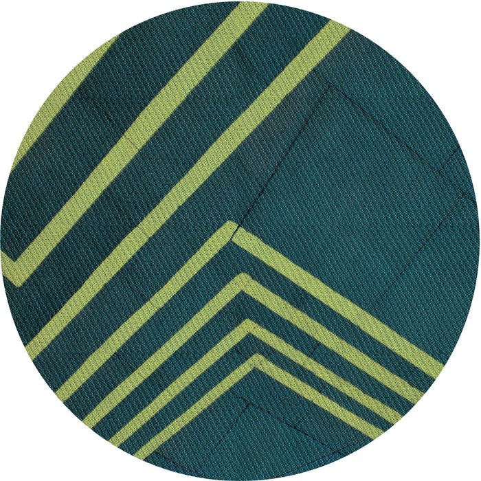 Square Machine Washable Transitional Deep Teal Green Rug in a Living Room, wshpat1243lblu