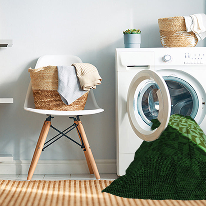 Machine Washable Transitional Dark Forest Green Rug in a Washing Machine, wshpat1244grn