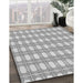 Patterned Platinum Gray Novelty Rug in Family Room, pat1252