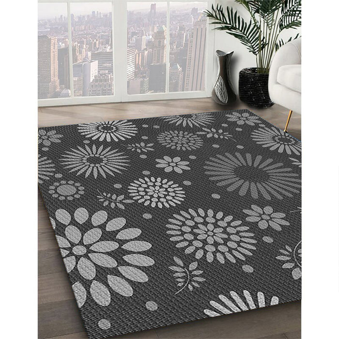 Machine Washable Transitional Gray Rug in a Family Room, wshpat1259gry