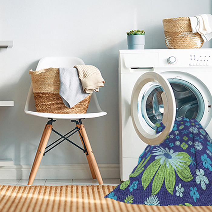 Machine Washable Transitional Sapphire Blue Rug in a Washing Machine, wshpat1260lblu