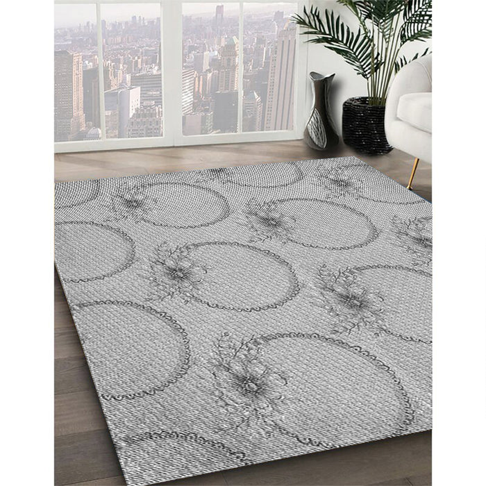 Machine Washable Transitional Platinum Silver Gray Rug in a Family Room, wshpat1263gry