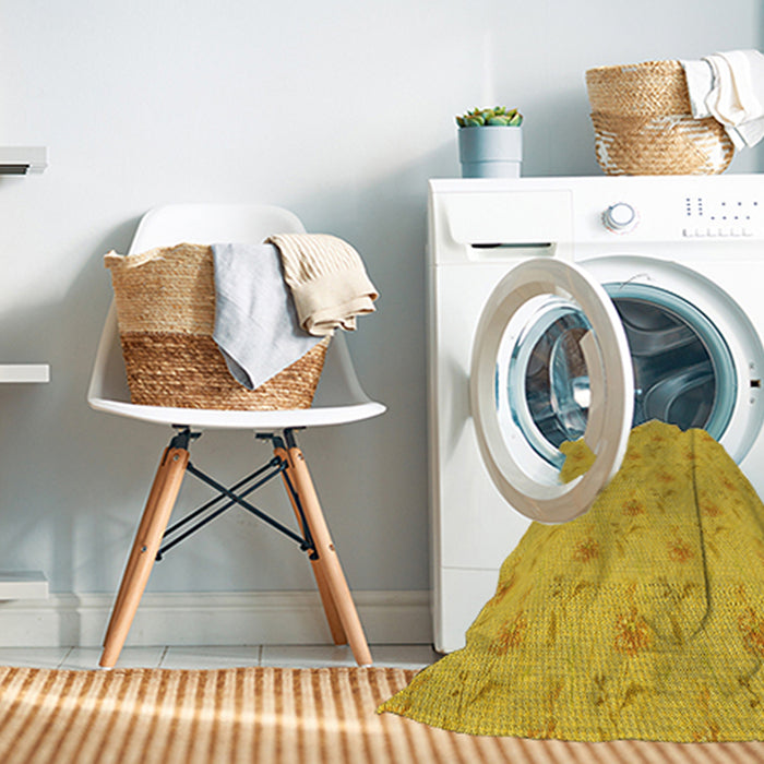 Machine Washable Transitional Gold Yellow Rug in a Washing Machine, wshpat1270yw