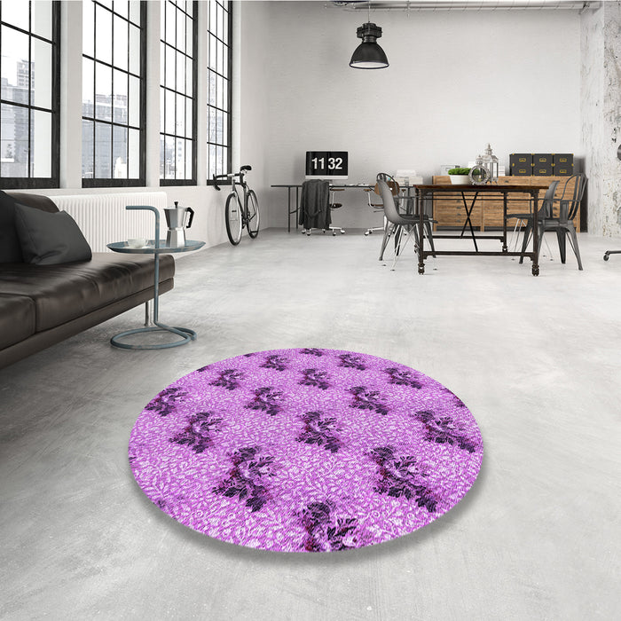 Round Patterned Violet Purple Rug in a Office, pat1287pur