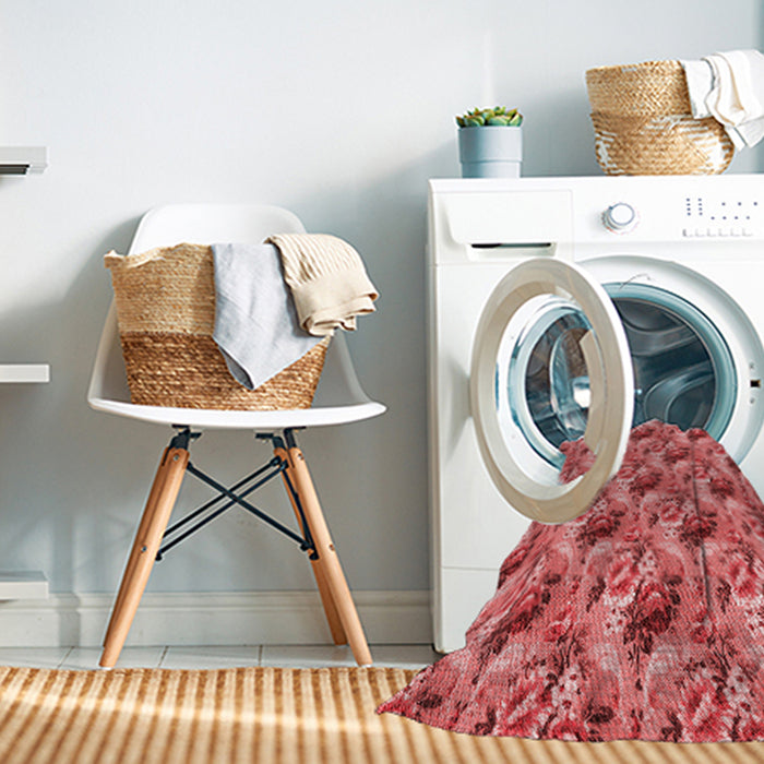 Machine Washable Transitional Red Rug in a Washing Machine, wshpat1288rd