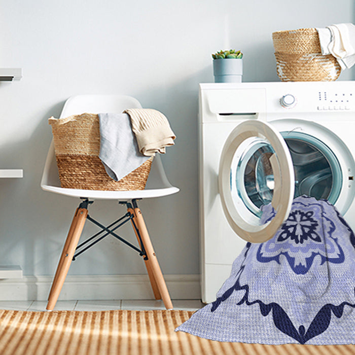Machine Washable Transitional Blue Rug in a Washing Machine, wshpat1296blu