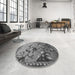 Round Patterned Dark Gray Rug in a Office, pat1306gry