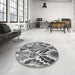 Round Patterned Silver Gray Rug in a Office, pat1315gry