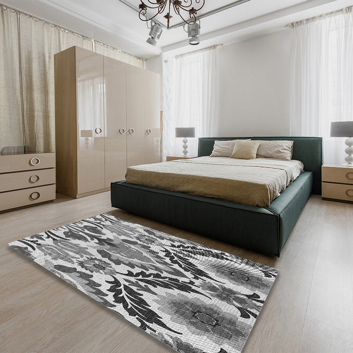 Patterned Silver Gray Rug in a Bedroom, pat1315gry