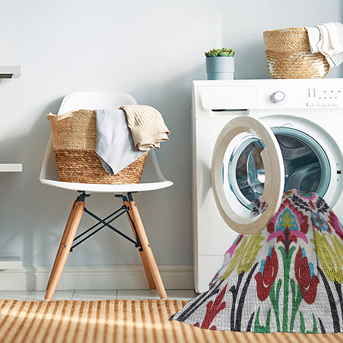 Machine Washable Transitional Silver Gray Rug in a Washing Machine, wshpat1315