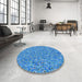 Round Patterned Blue Rug in a Office, pat1326lblu