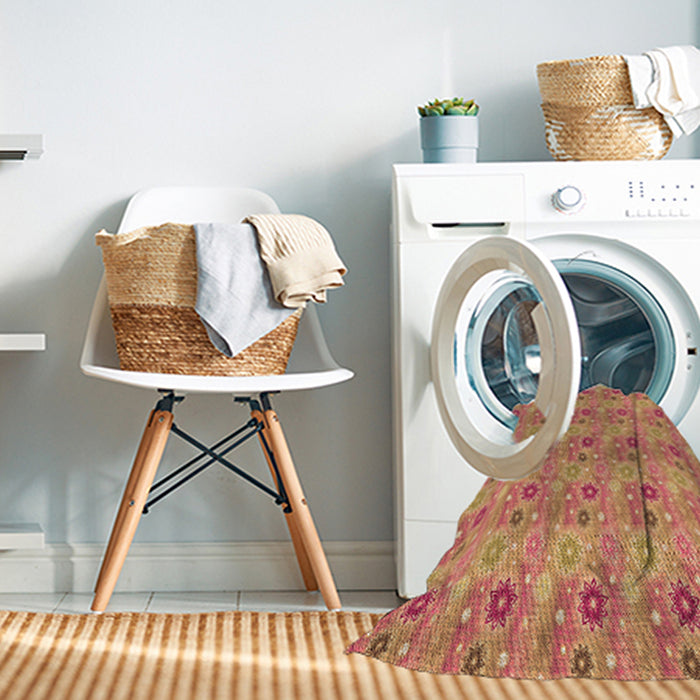 Machine Washable Transitional Red Rug in a Washing Machine, wshpat1329org