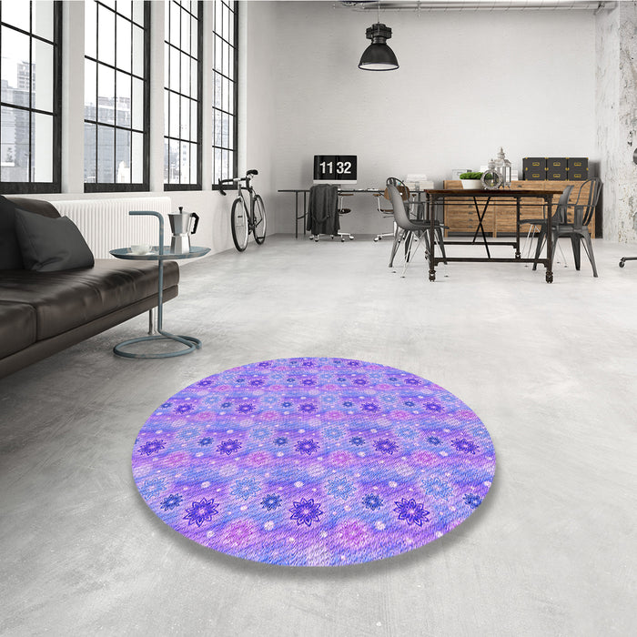 Round Patterned Purple Rug in a Office, pat1329pur
