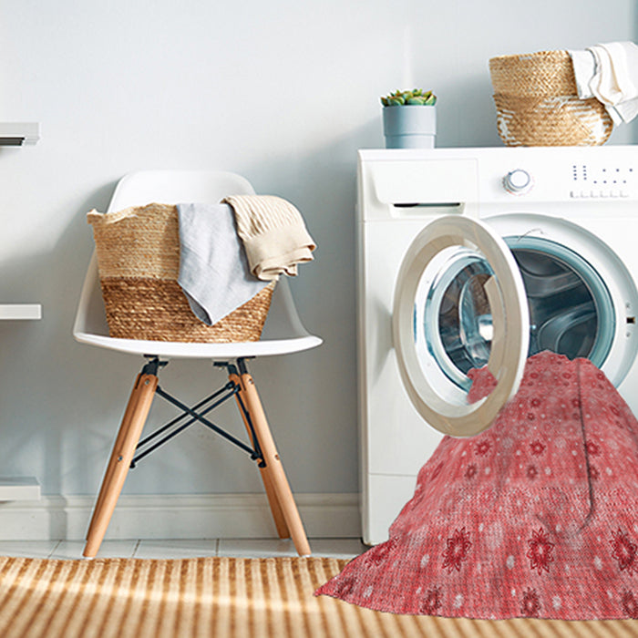 Machine Washable Transitional Fire Red Rug in a Washing Machine, wshpat1329rd