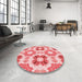 Round Patterned Baby Pink Rug in a Office, pat1334rd