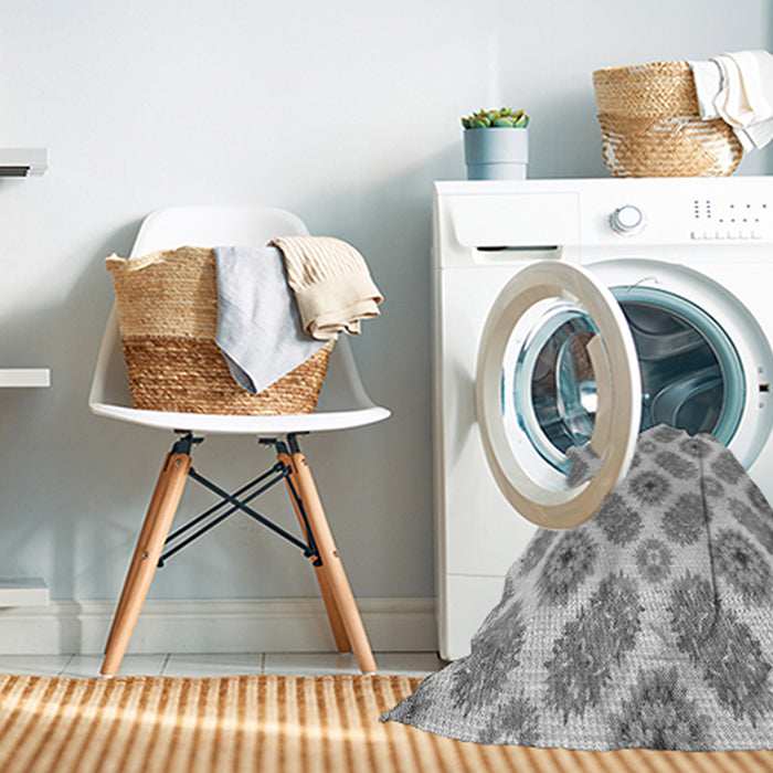 Machine Washable Transitional Gray Rug in a Washing Machine, wshpat1335gry