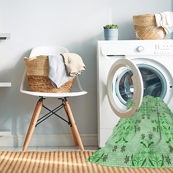 Machine Washable Transitional Green Rug in a Washing Machine, wshpat1338grn