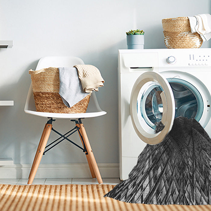 Machine Washable Transitional Charcoal Black Rug in a Washing Machine, wshpat1352gry