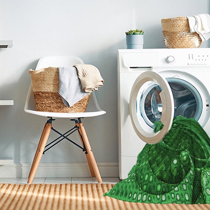 Machine Washable Transitional Deep Emerald Green Rug in a Washing Machine, wshpat1358grn