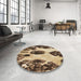 Round Patterned Yellow Rug in a Office, pat1363brn