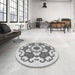 Round Patterned Platinum Gray Rug in a Office, pat1365gry