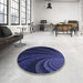 Round Patterned Night Blue Rug in a Office, pat1375blu