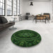 Round Patterned Black Rug in a Office, pat1379grn