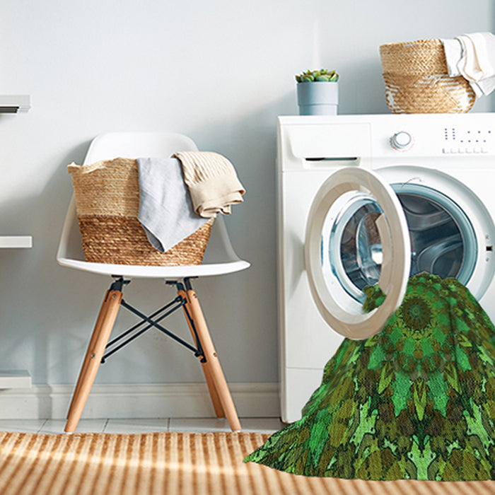 Machine Washable Transitional Dark Forest Green Rug in a Washing Machine, wshpat1392grn
